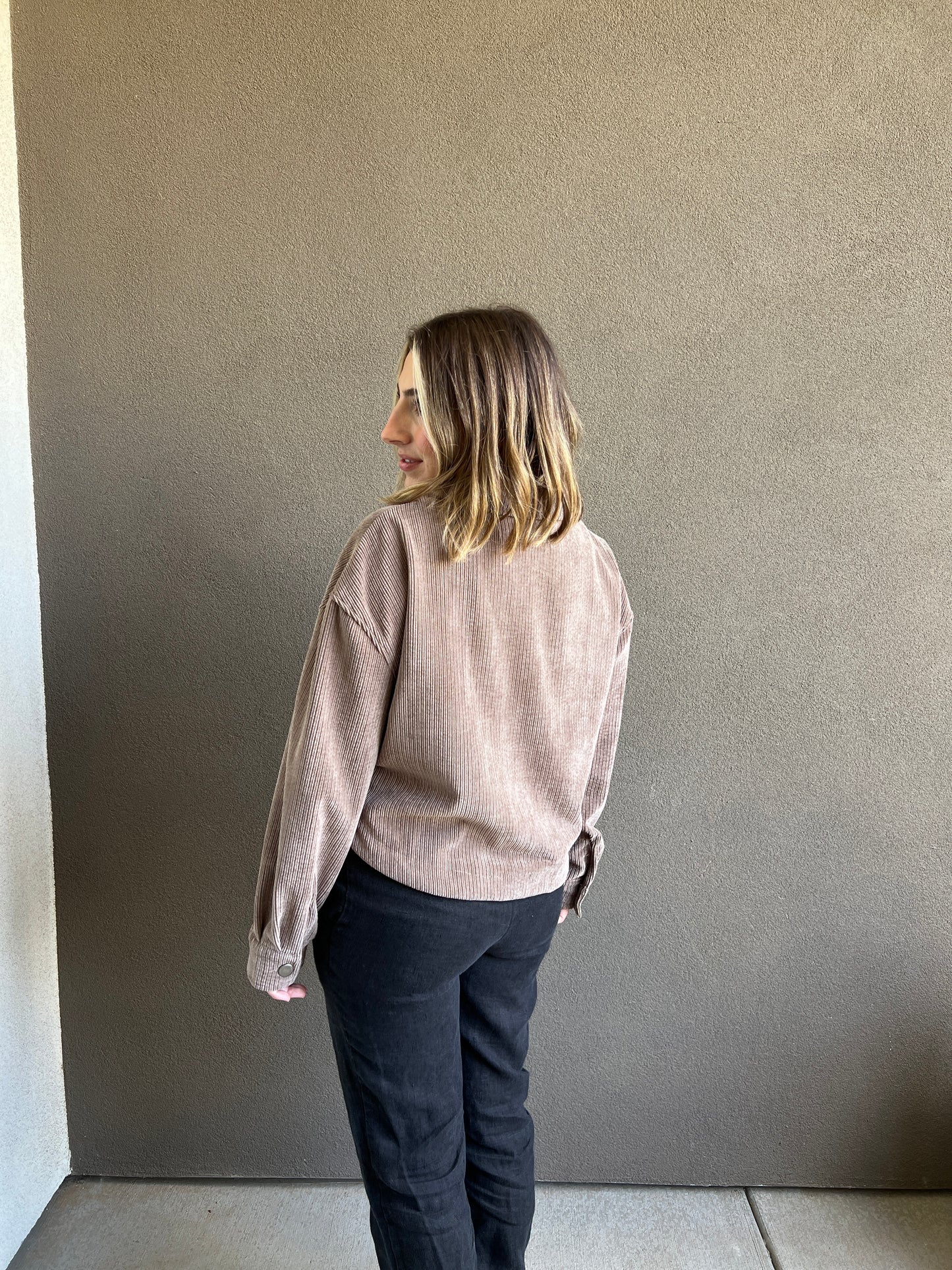 Cropped Corduroy Shacket (M)