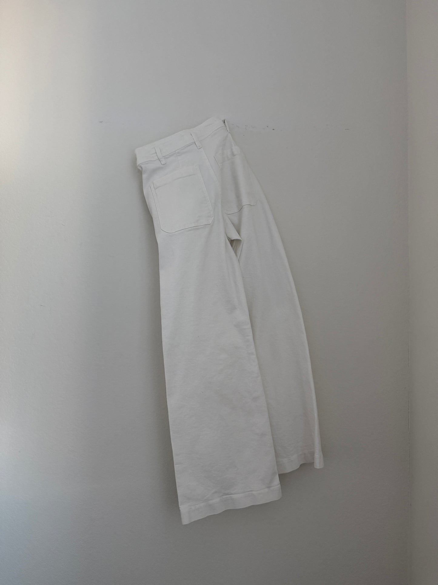 White Zara Marine Straight (26"w)