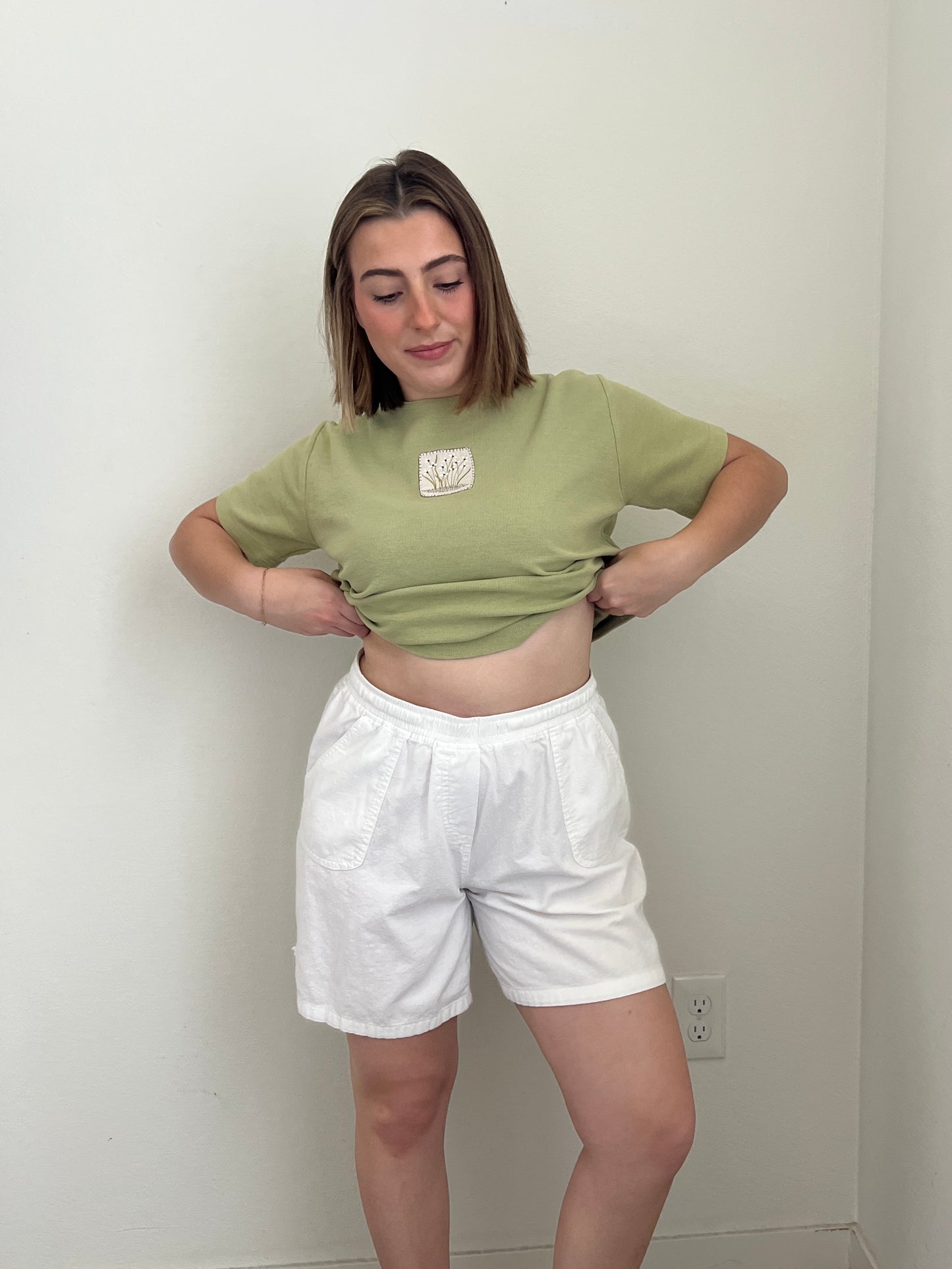 White Easy Shorts (M)