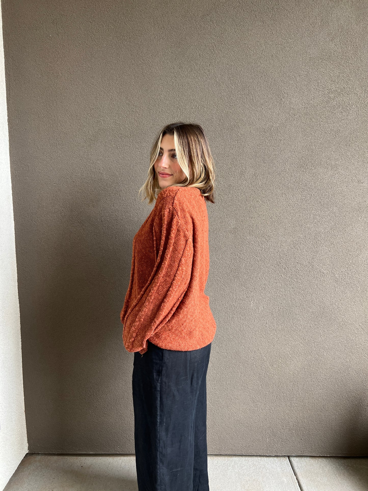 Vintage Sienna Henley Sweater (4)