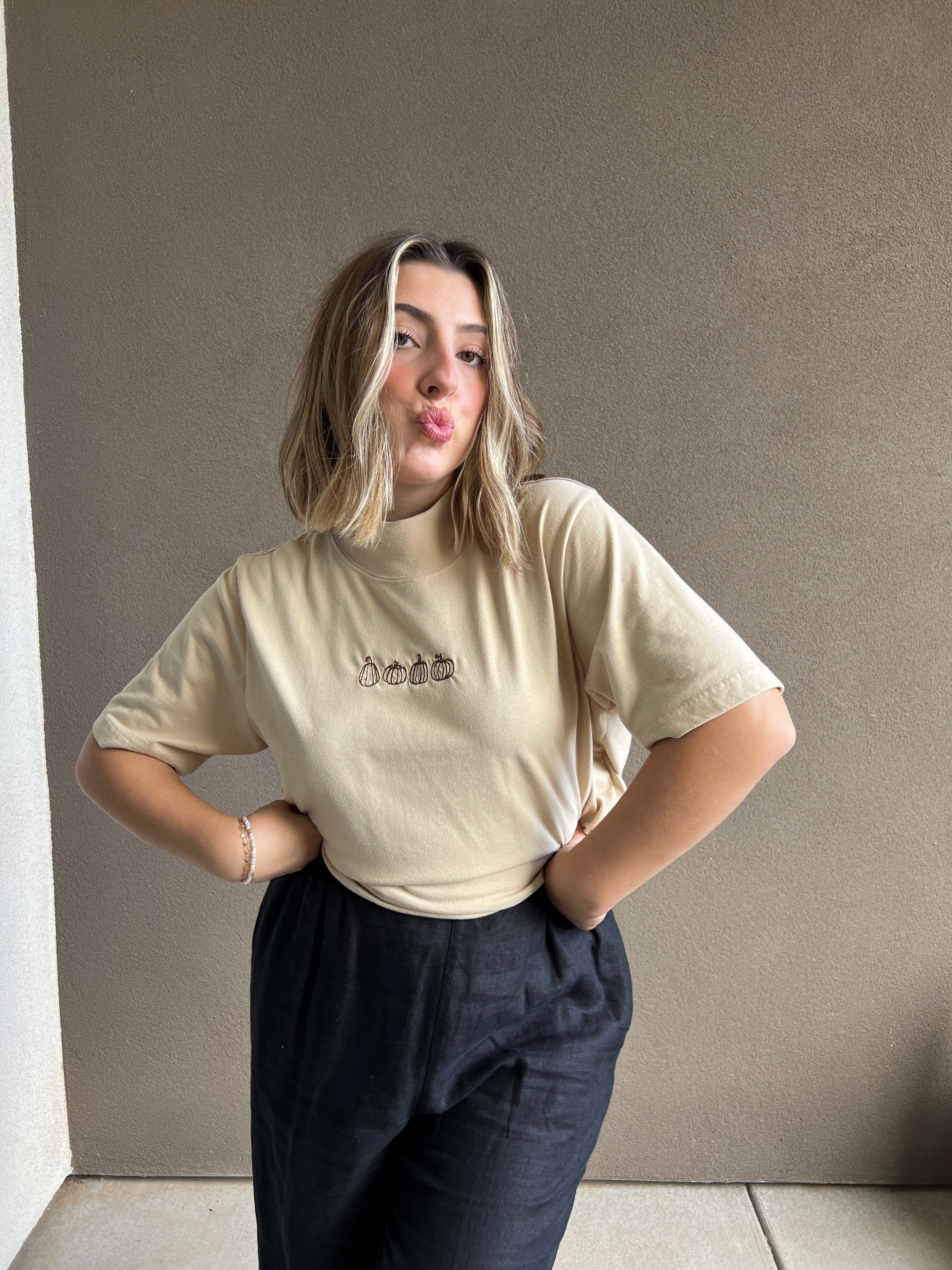 DT Original Pumpkin Mockneck Tee (L)
