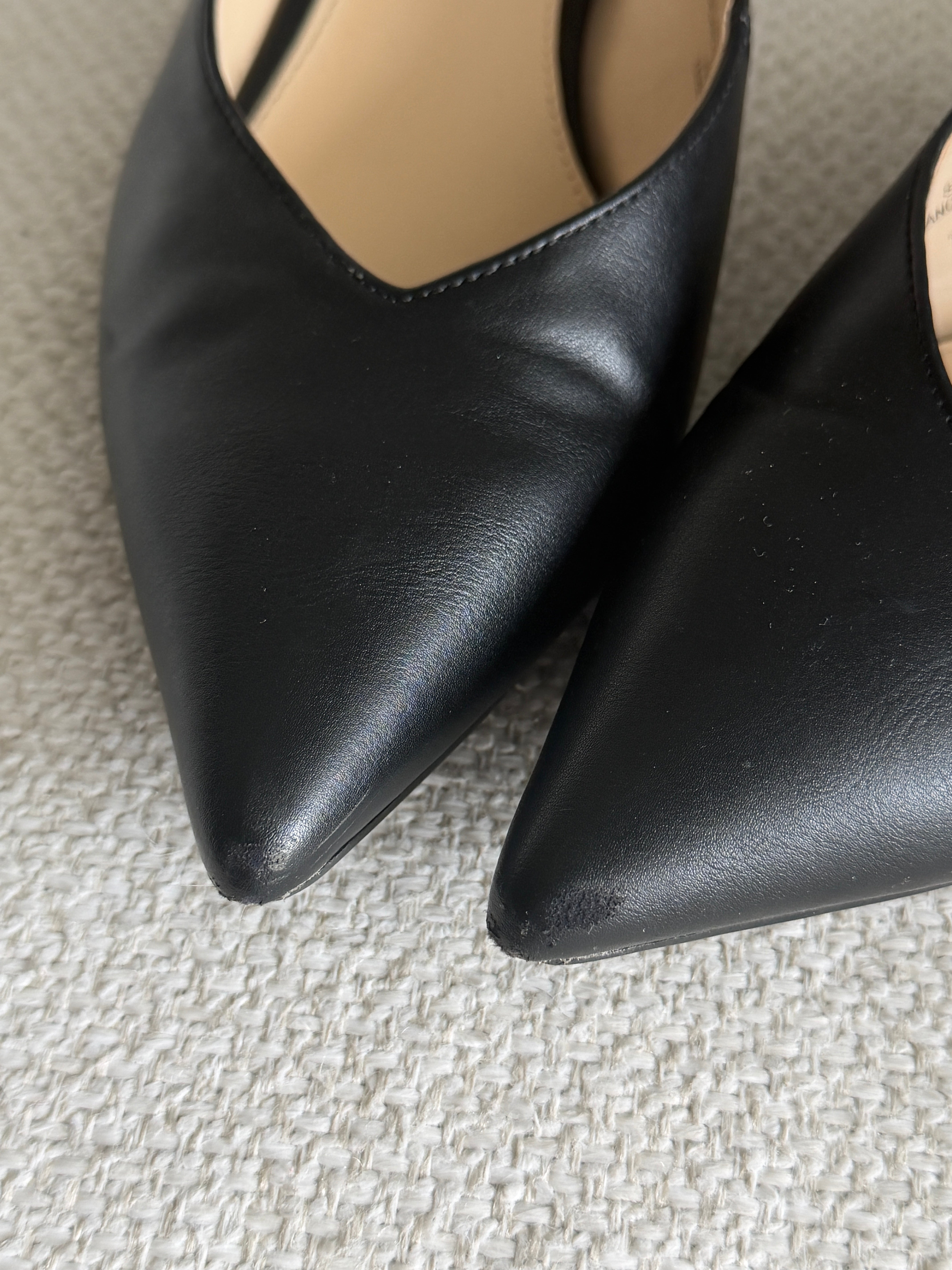 Liz Claiborne Kitten Heel (8)