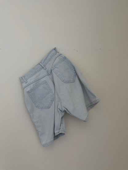 VTG Chic Denim Shorts (25"W)