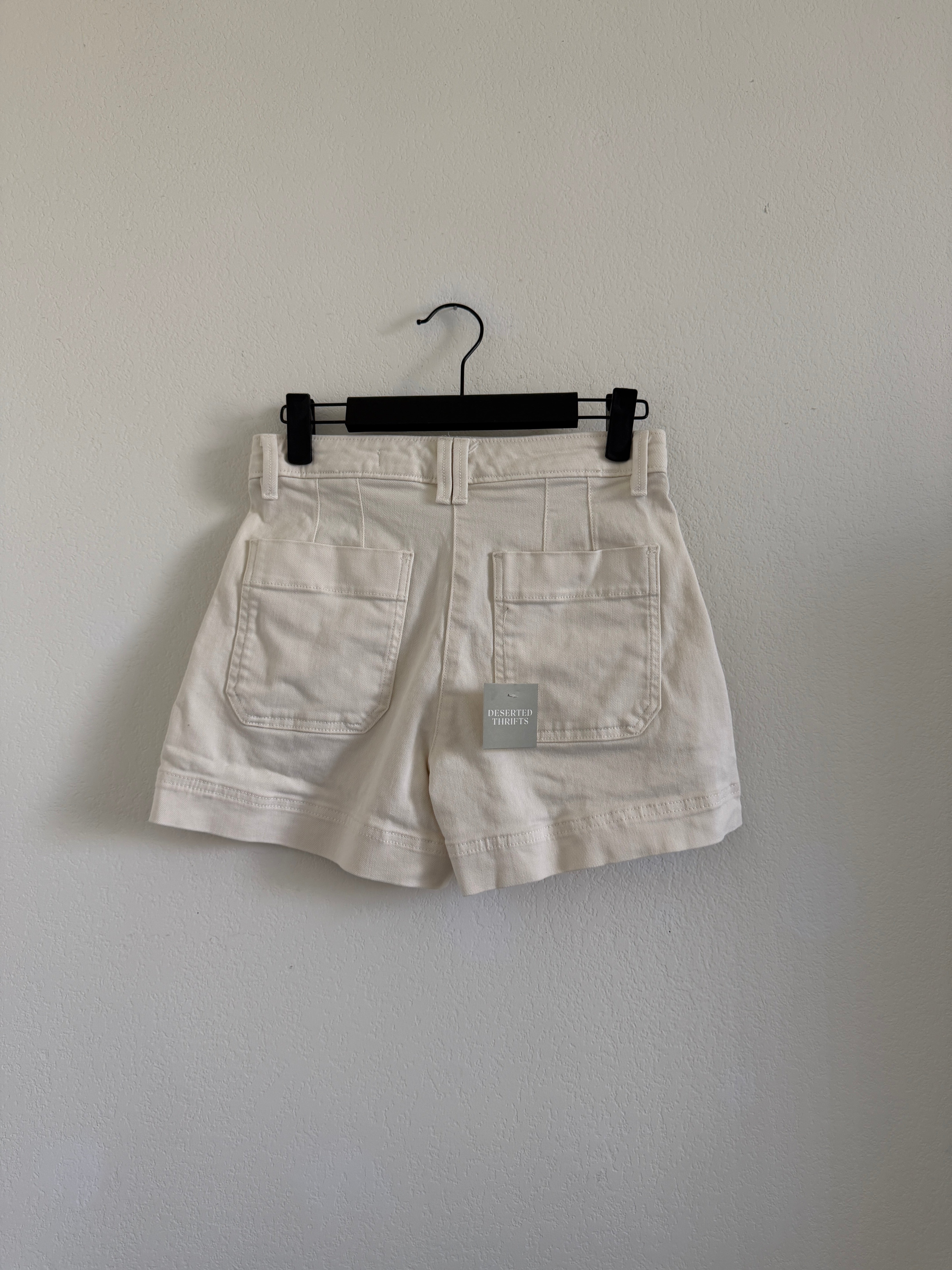 Banana Republic White Shorts (26
