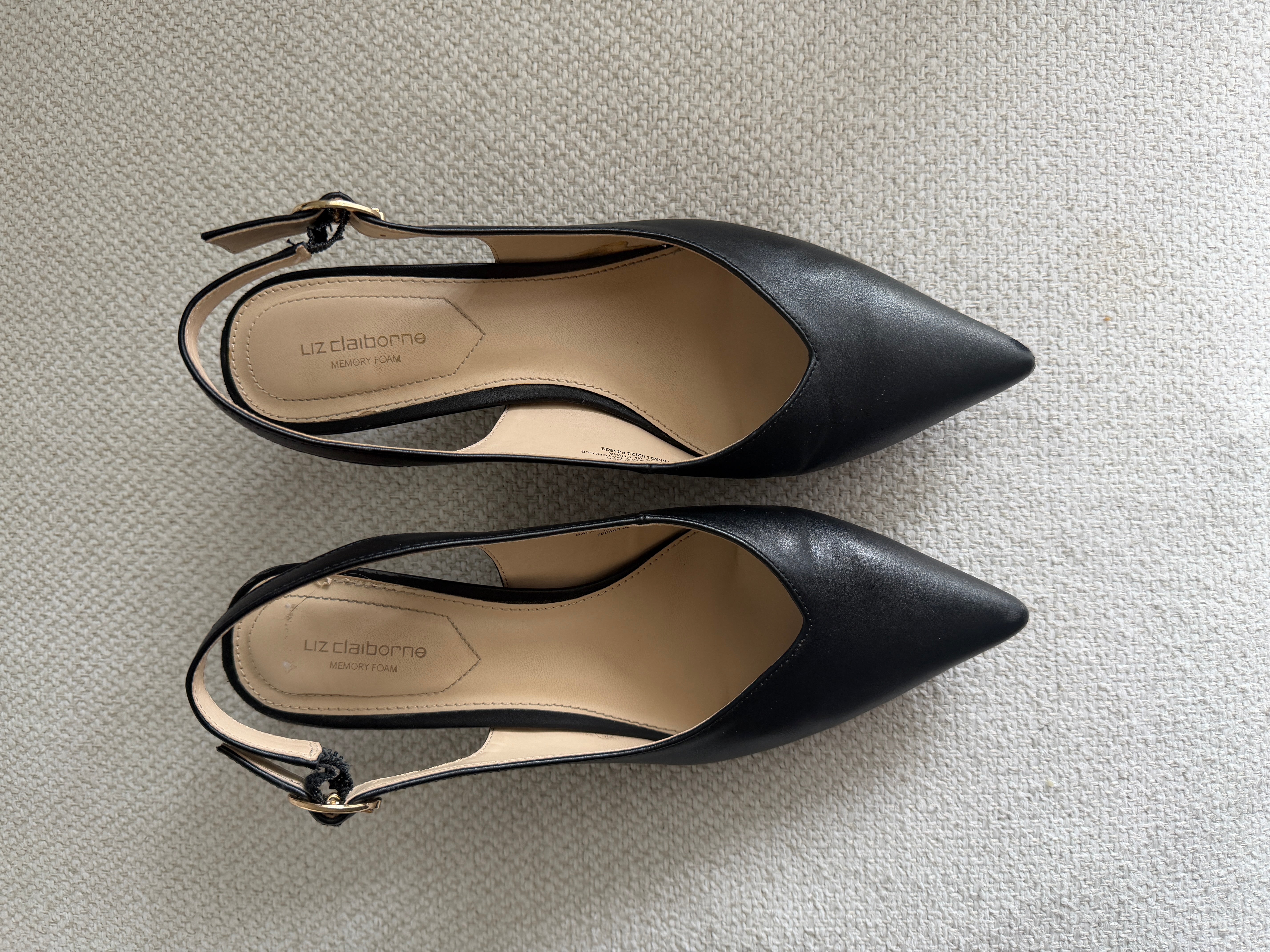 Liz Claiborne Kitten Heel (8)