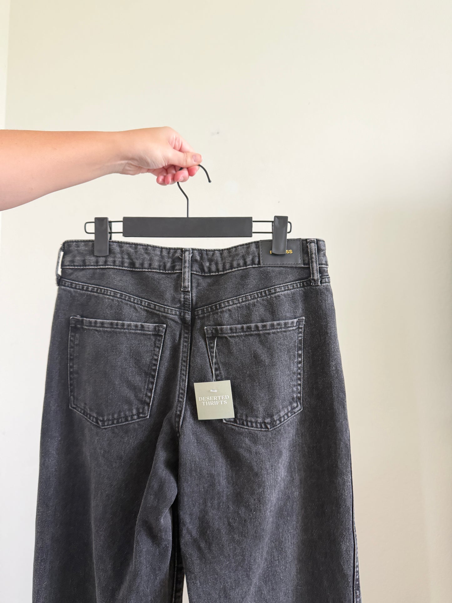 Express Relaxed Straight Low Rise (30"W)
