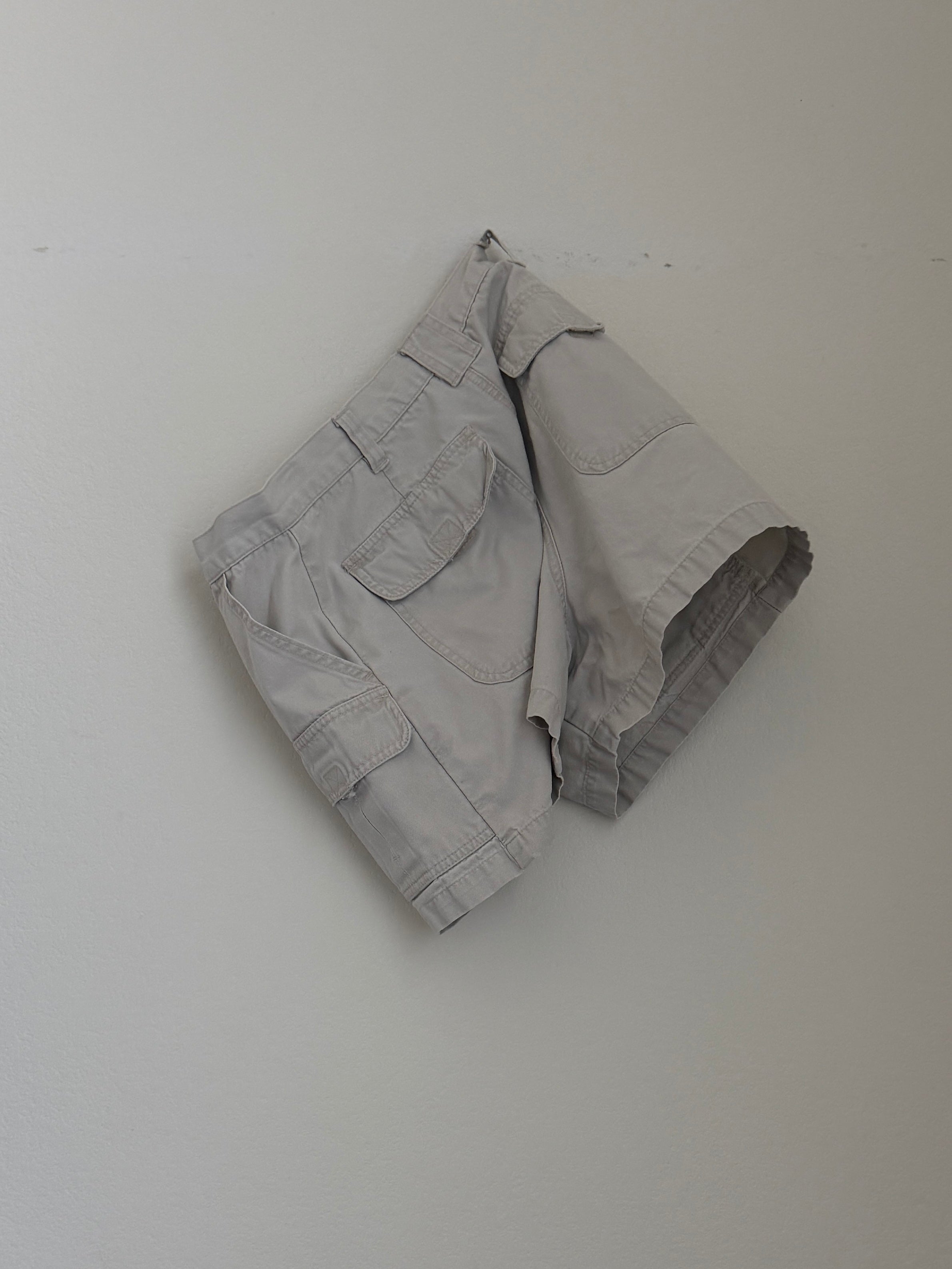 Vintage AE Cargo Shorts (29