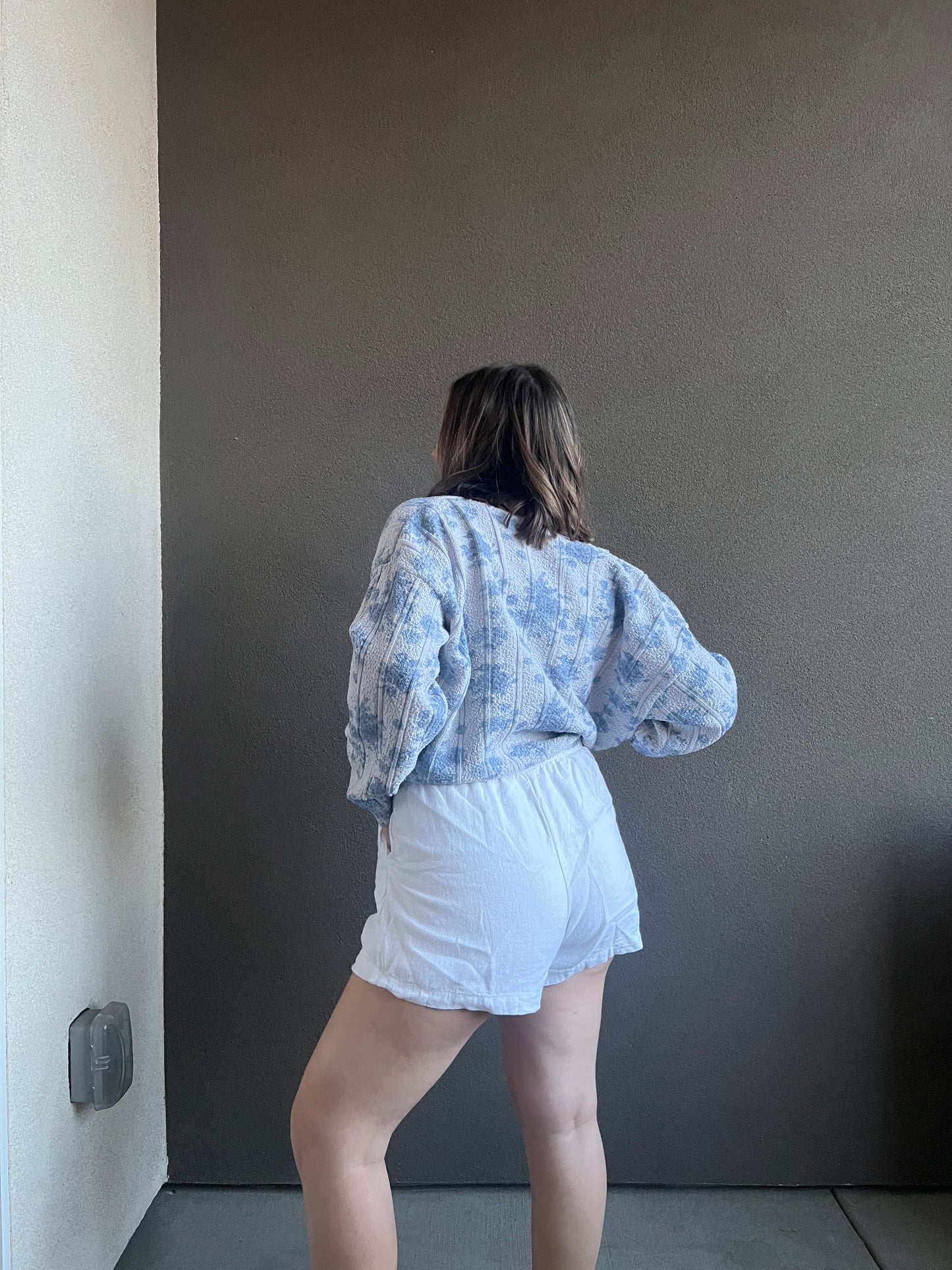 White Linen Blend Shorts (M)