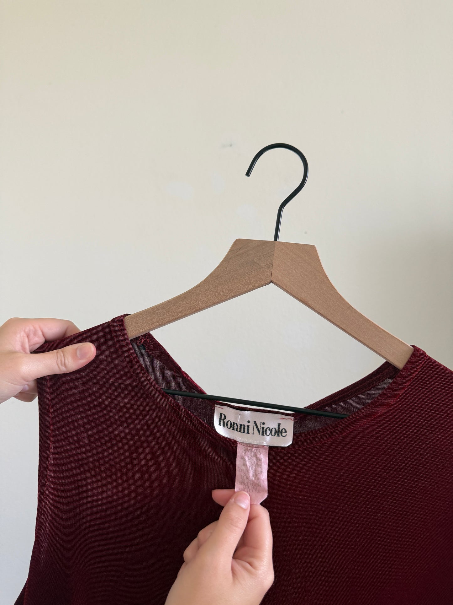 VTG Red Slinky Tank (L)