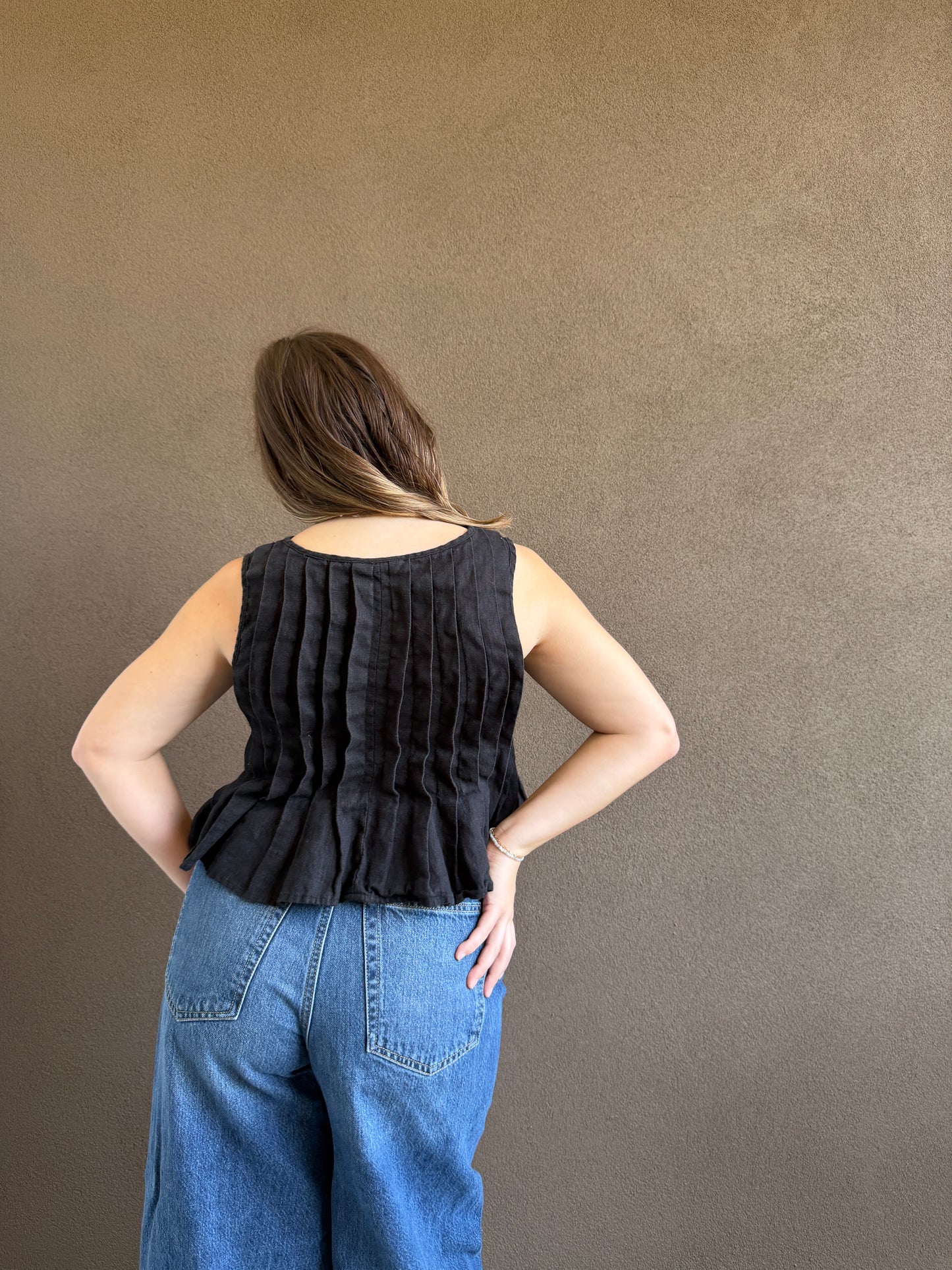 Black Linen Tie Top (6)