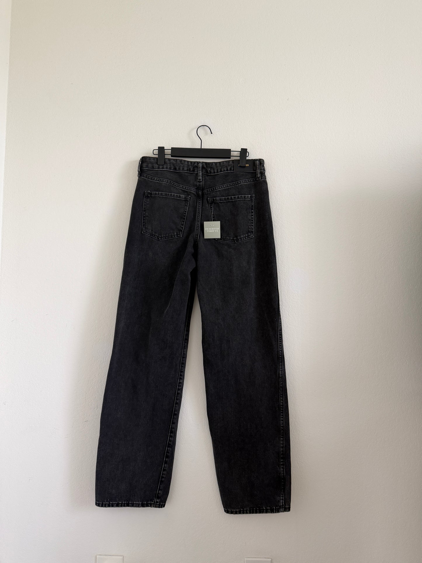 Express Relaxed Straight Low Rise (30"W)