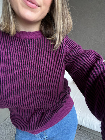 Purple Ribbed Sweater (M)
