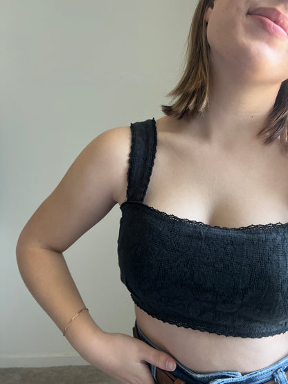 Black Lacy Cropped Tank (L)
