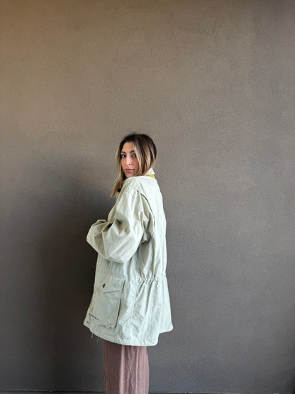 Eddie Bauer Nylon Jacket (M)