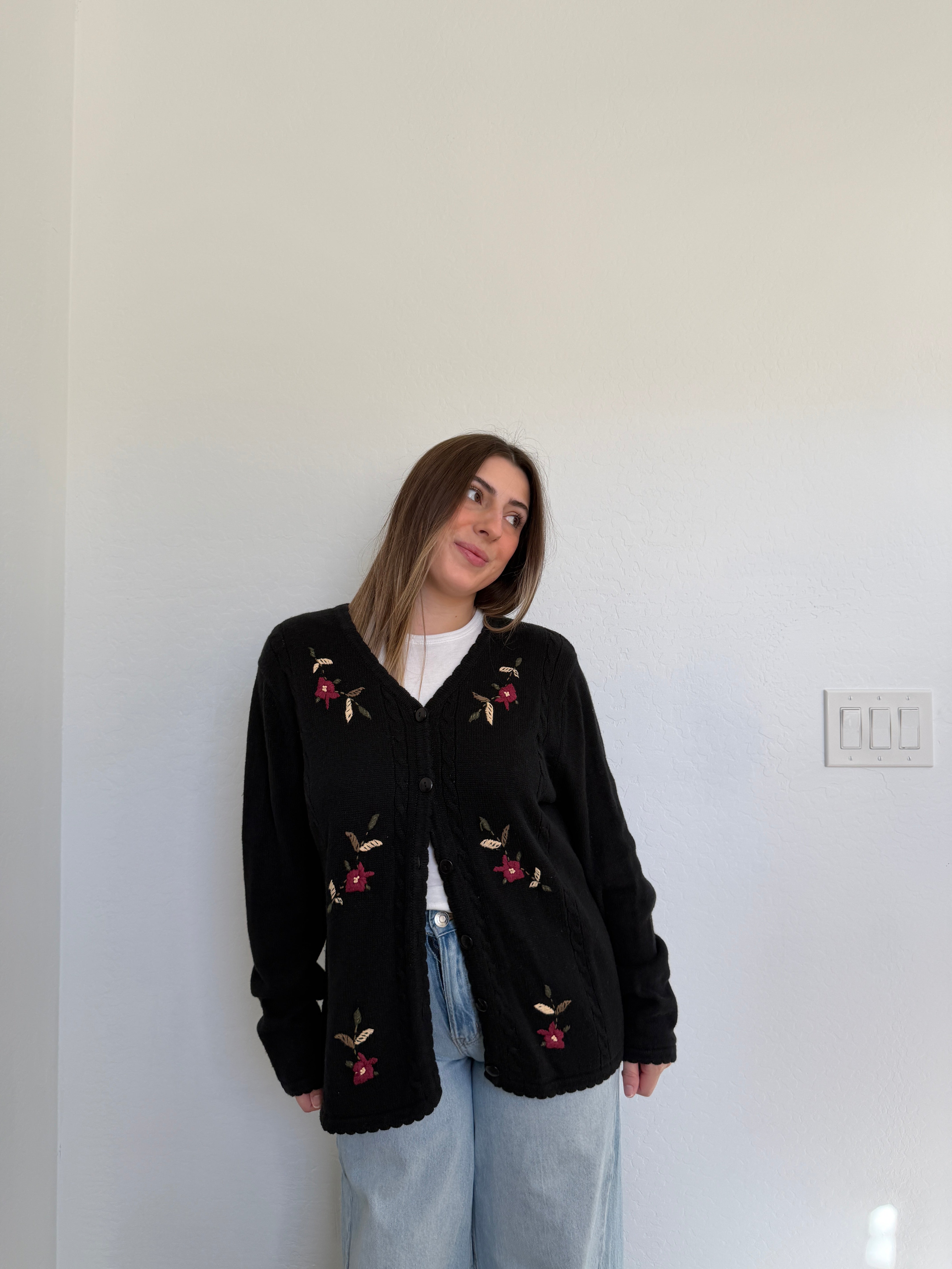 Embroidered Flower Cardigan (MP)