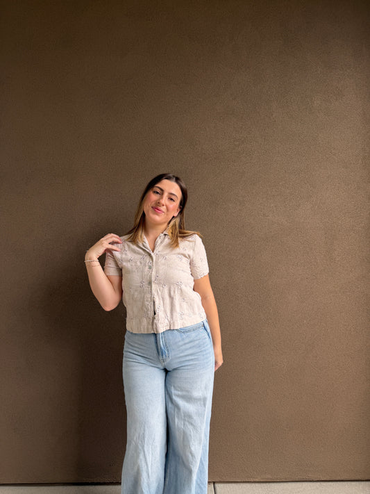 Floral Embroidered Top (6P)