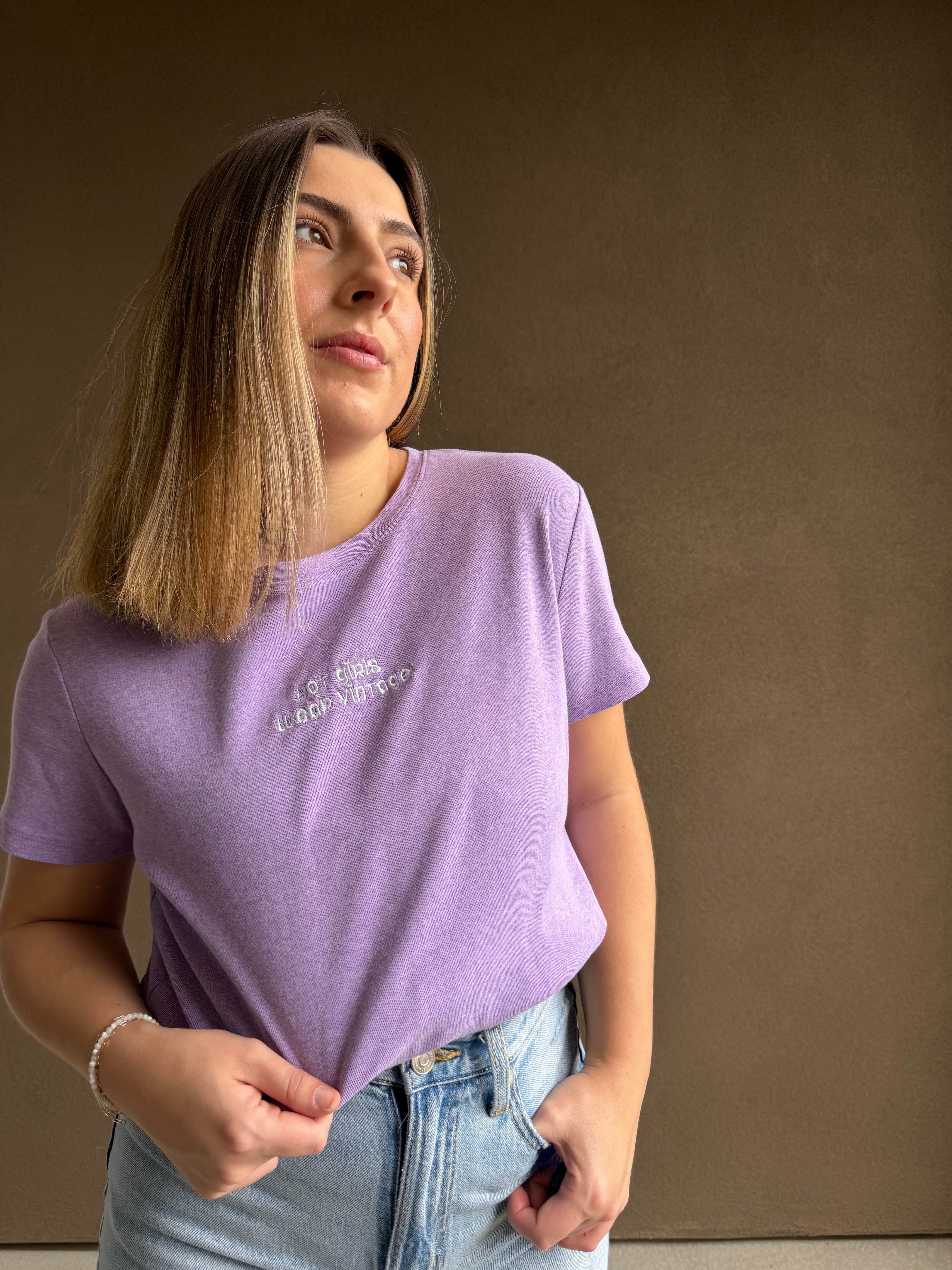 Hot Girls Wear Vintage Original Tee (S)