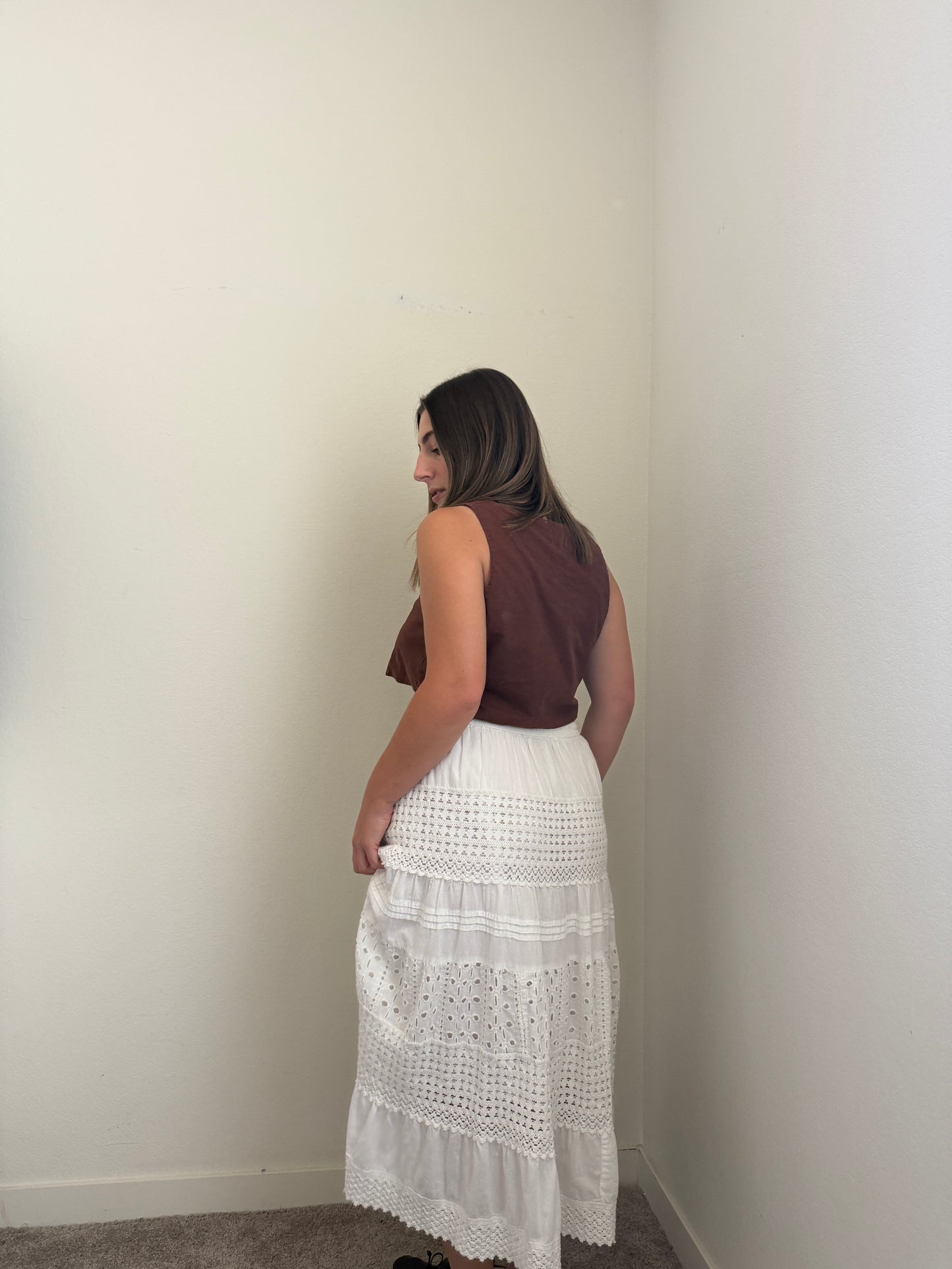 White Lacy Midi Skirt (XL)