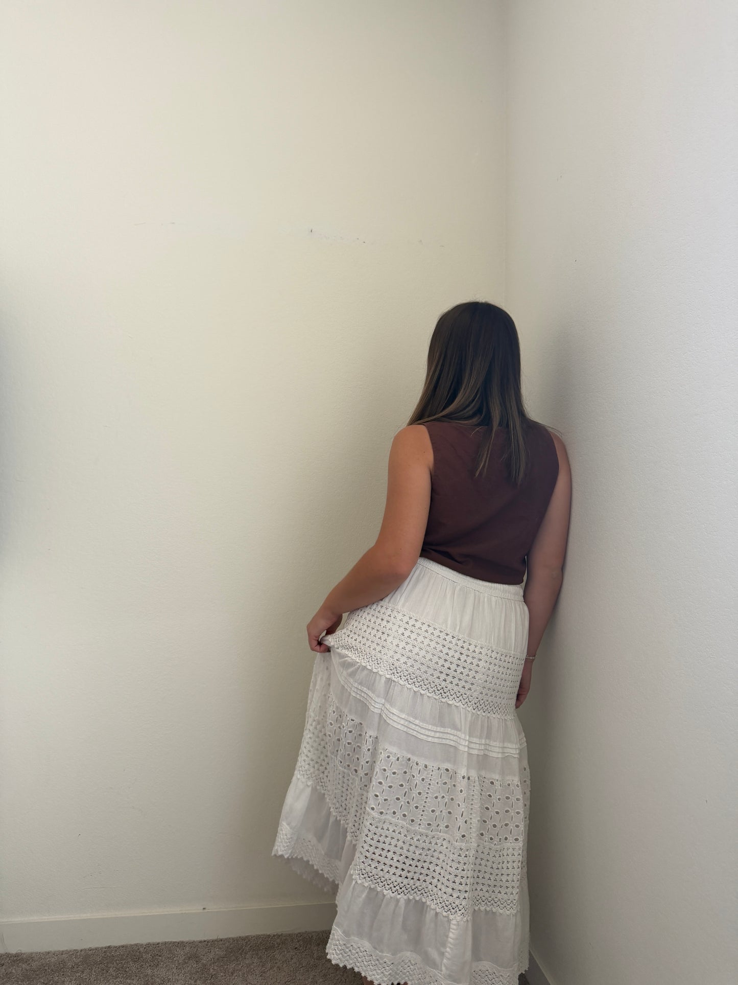 White Lacy Midi Skirt (XL)