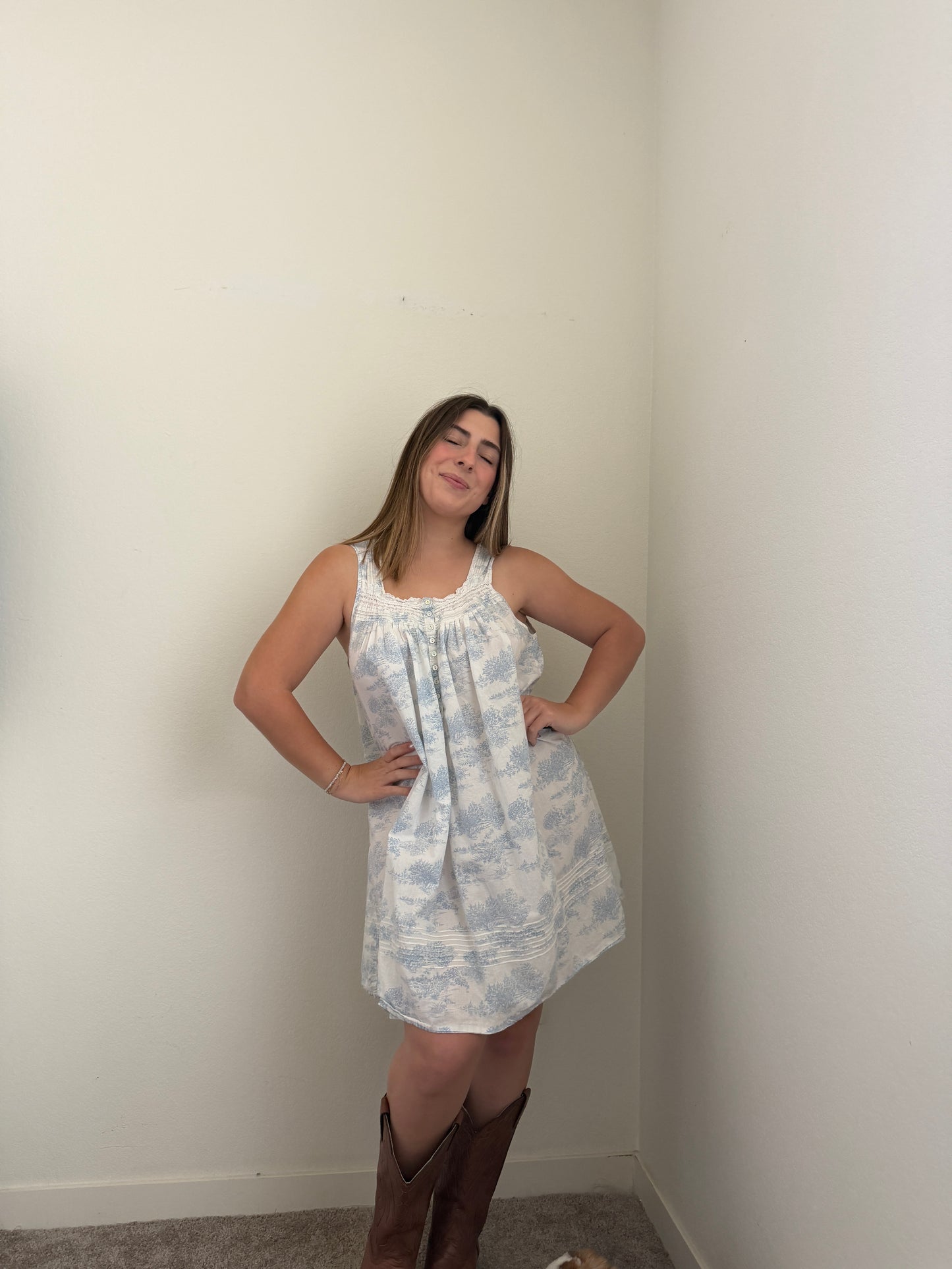 Blue Floral Toile Nightgown (L)